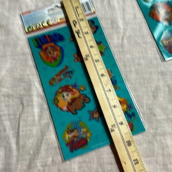 Paw Patrol Hologram Stickers 40 stickers - 2 packets of 20 NEW IN PACKET - Picture 11 of 11